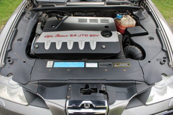 Alfa Romeo 166 2.4 JTDm 20V Distinctive