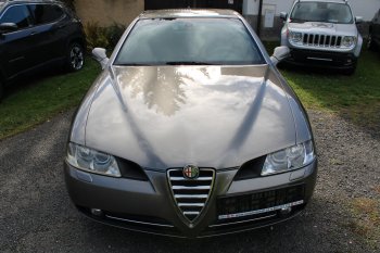 Alfa Romeo 166 2.4 JTDm 20V Distinctive