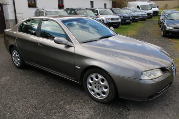 Alfa Romeo 166 2.4 JTDm 20V Distinctive