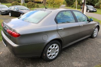 Alfa Romeo 166 2.4 JTDm 20V Distinctive