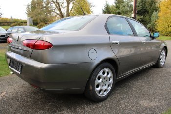 Alfa Romeo 166 2.4 JTDm 20V Distinctive